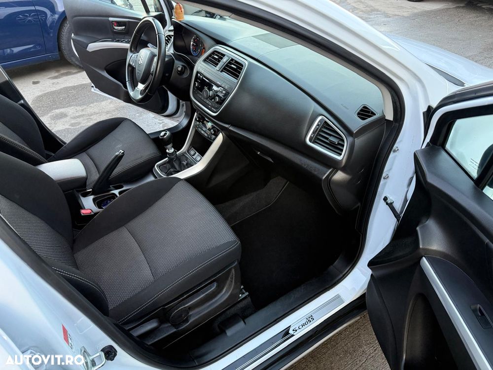 Suzuki S-Cross 1.6 DDIS 4x2 Comfort+ - 19