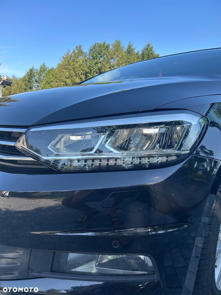 Volkswagen Touran - 21