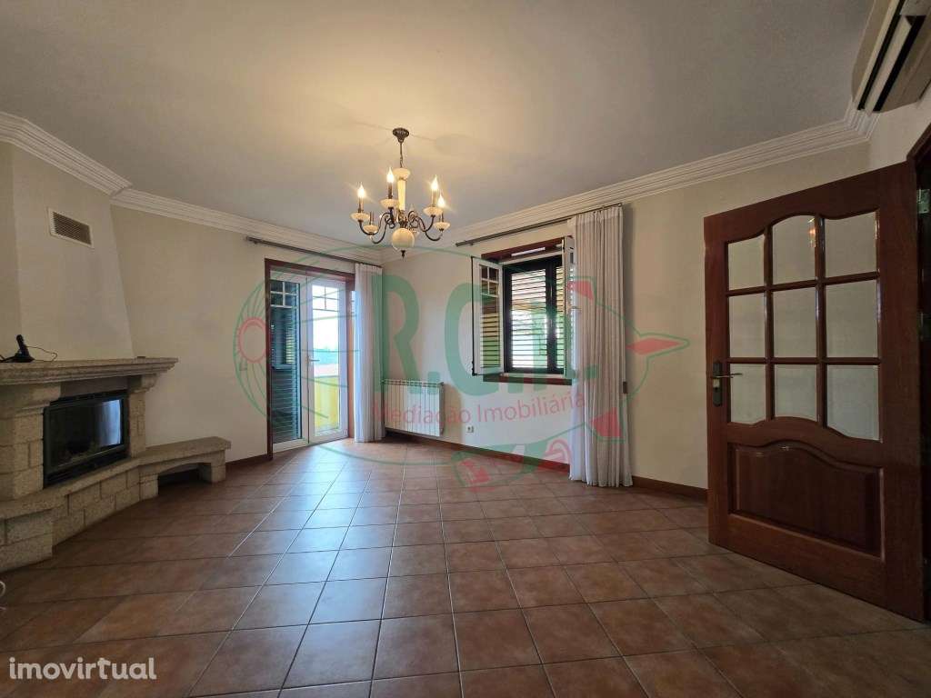 Moradia T4 c/ Sótão | Jovim | A 5 min Centro Gondomar - Grande imagem: 4/56