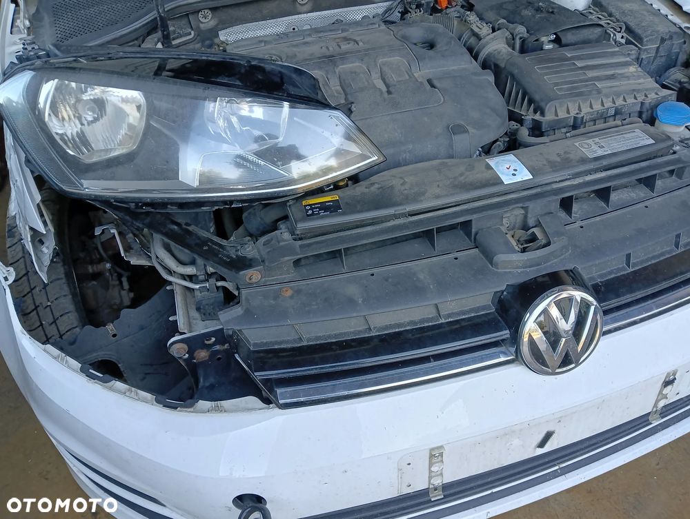 Volkswagen Golf 1.6 TDI Comfortline - 20
