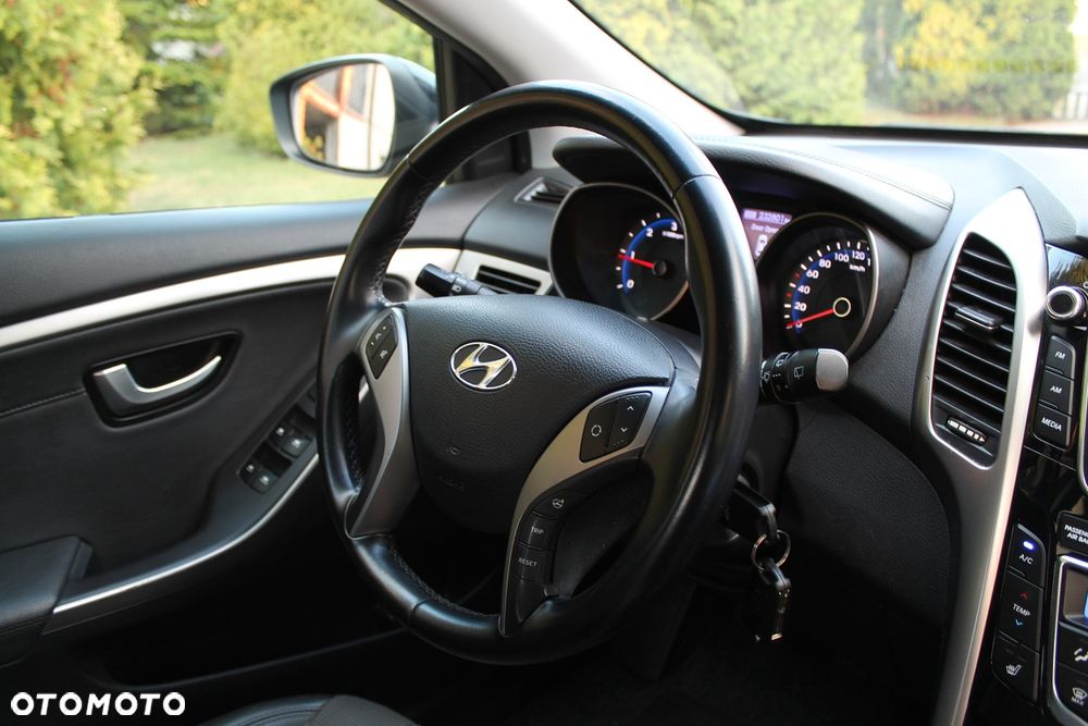 Hyundai i30 1.4 CRDi Trend - 32