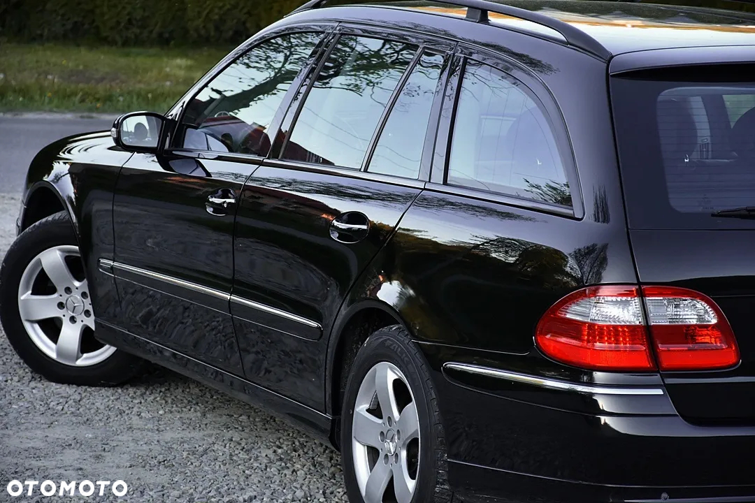 Mercedes-Benz Klasa E 320 4-Matic T Avantgarde - 12