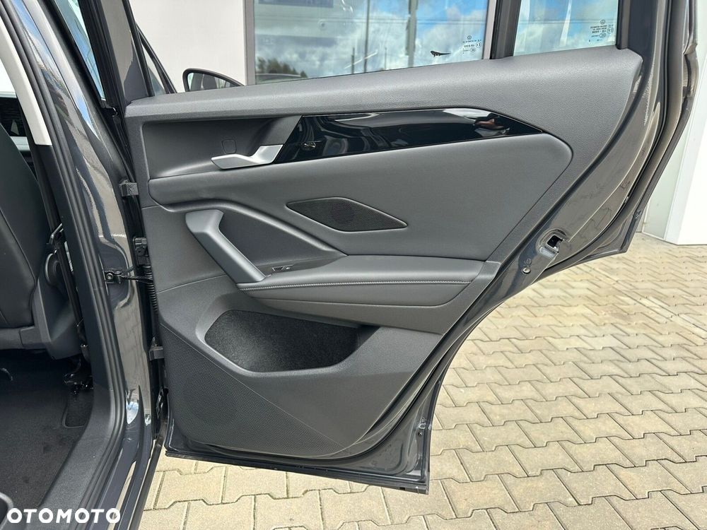 Volkswagen Tiguan 1.5 eTSI Elegance DSG - 19
