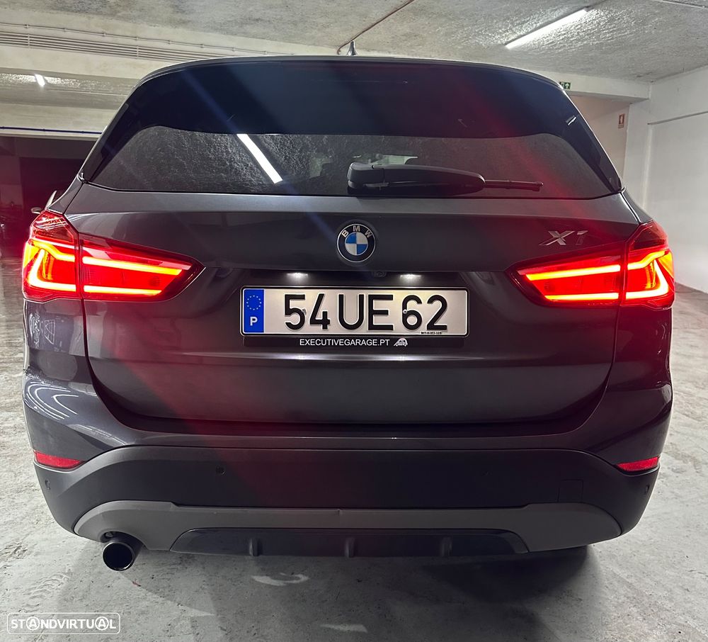 BMW X1 18 d sDrive Auto Line Sport - 4