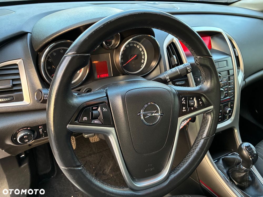 Opel Astra 1.6 Design Edition - 12