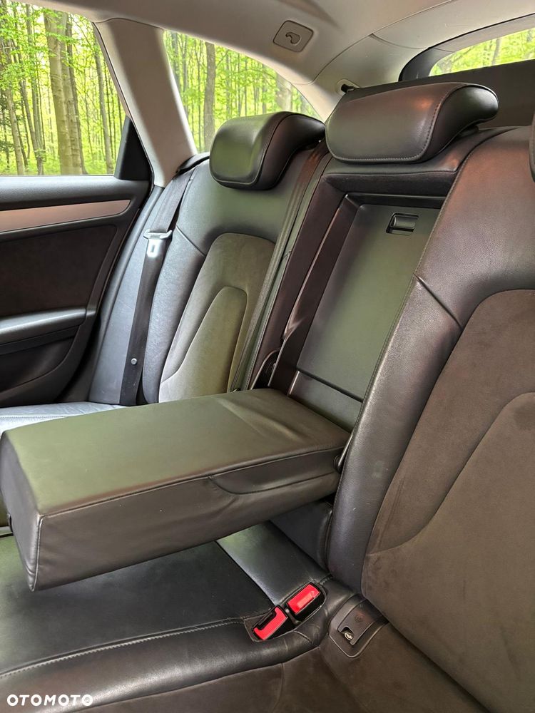 Audi A4 Avant 2.0 TDI - 14