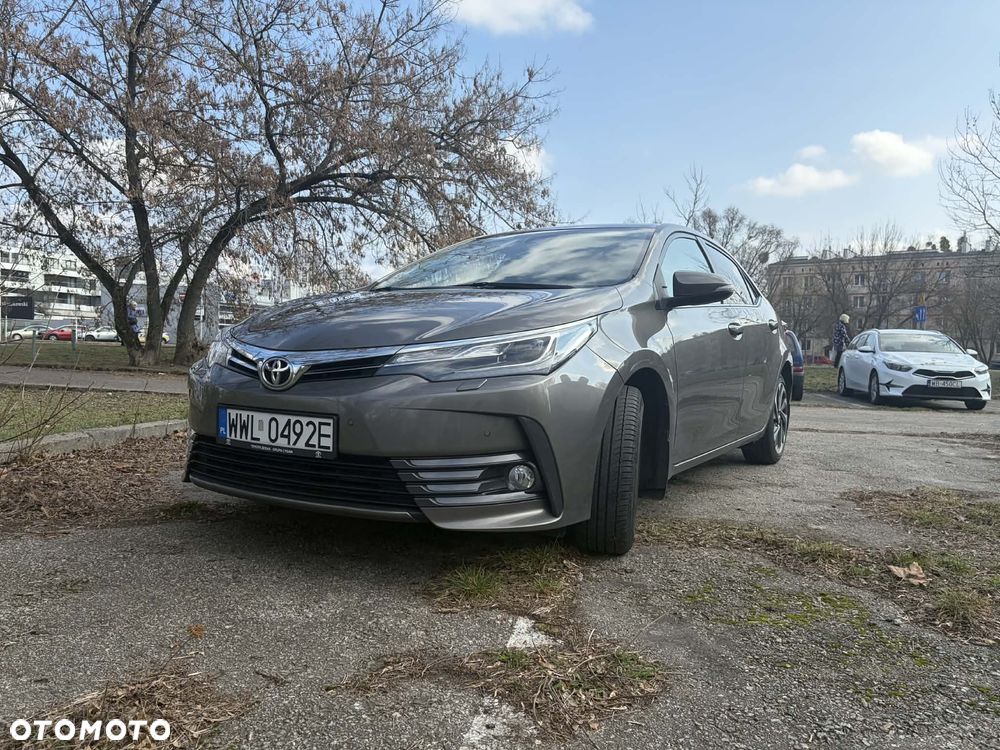 Toyota Corolla 1.6 Comfort - 1