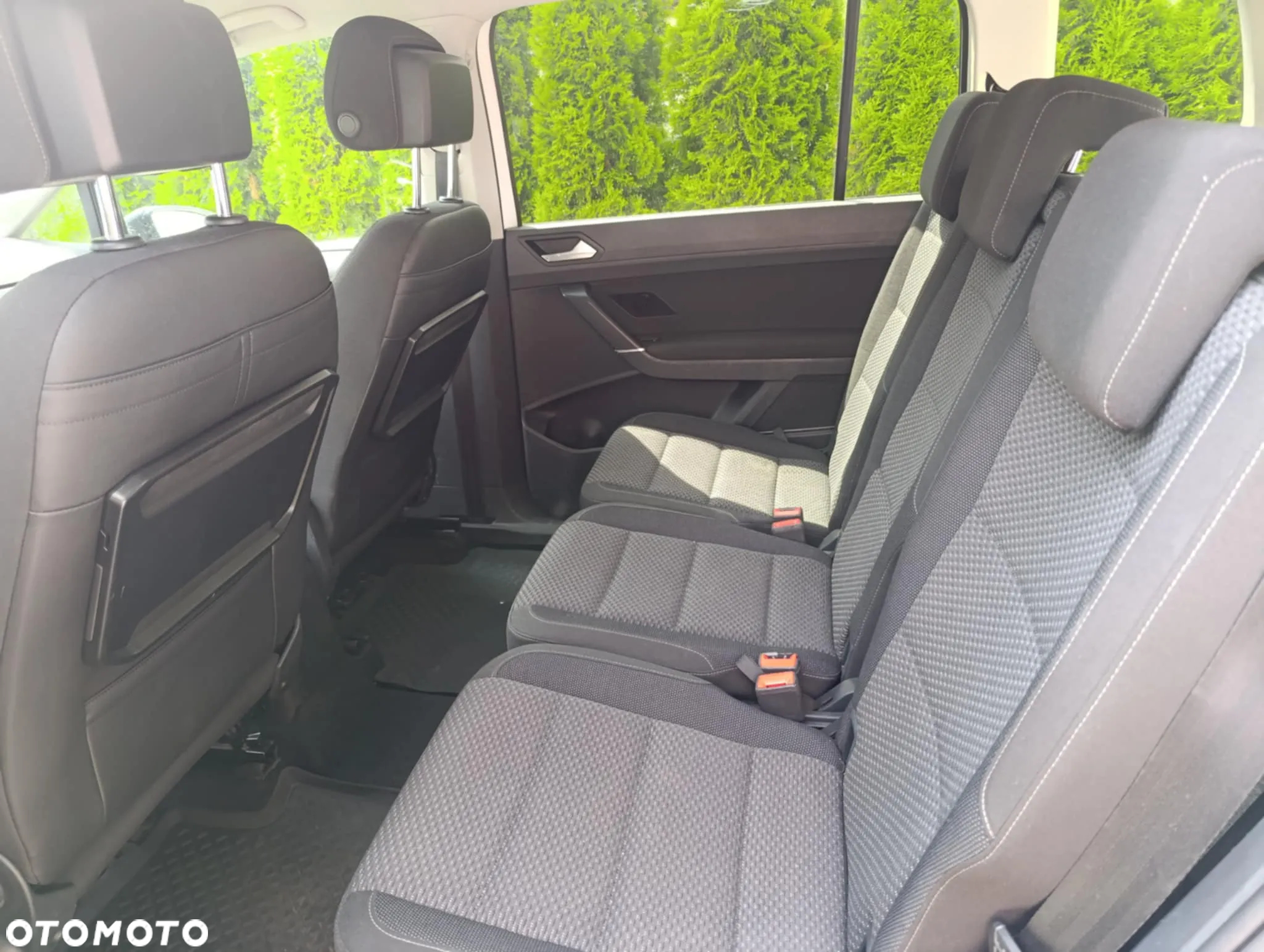 Volkswagen Touran 2.0 TDI BMT Comfortline DSG - 8