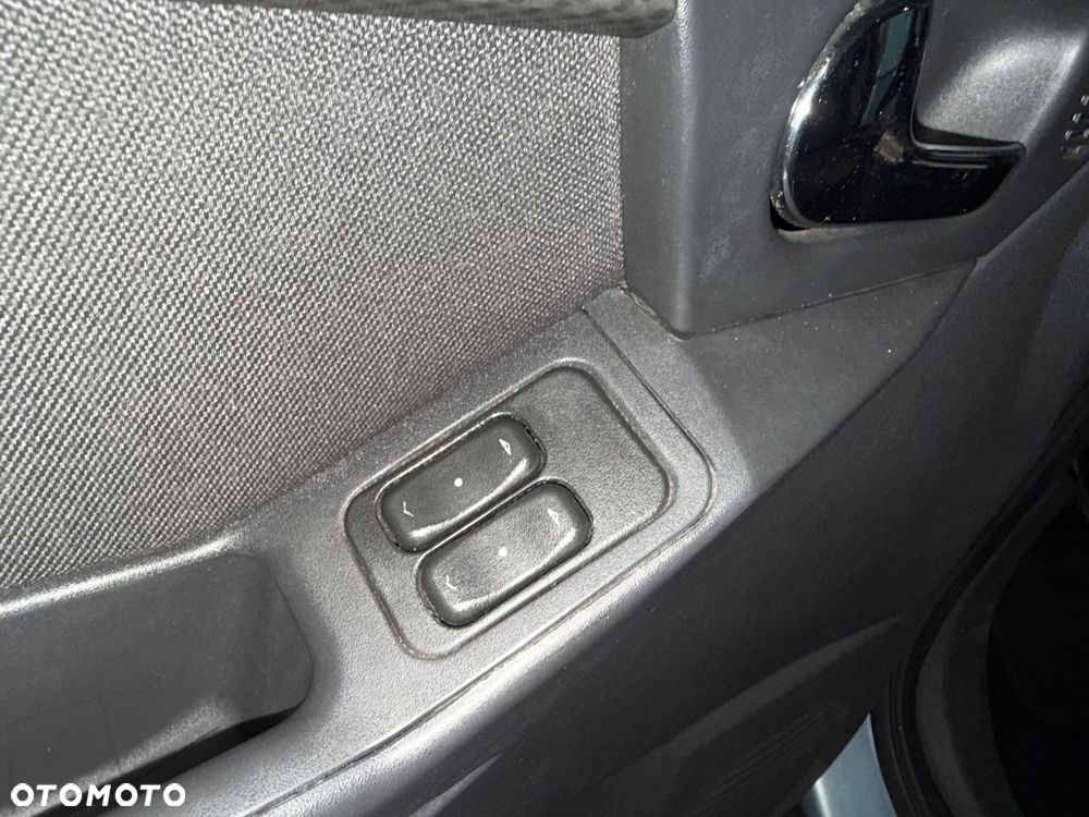 Opel Meriva 1.4 - 32