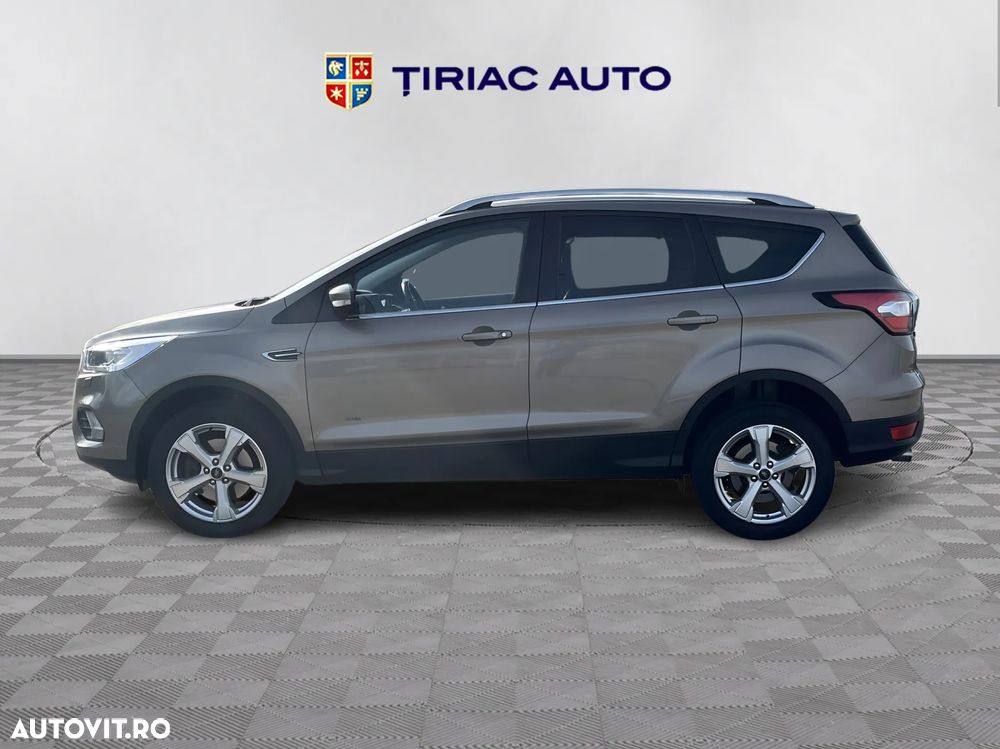 Ford Kuga - 2