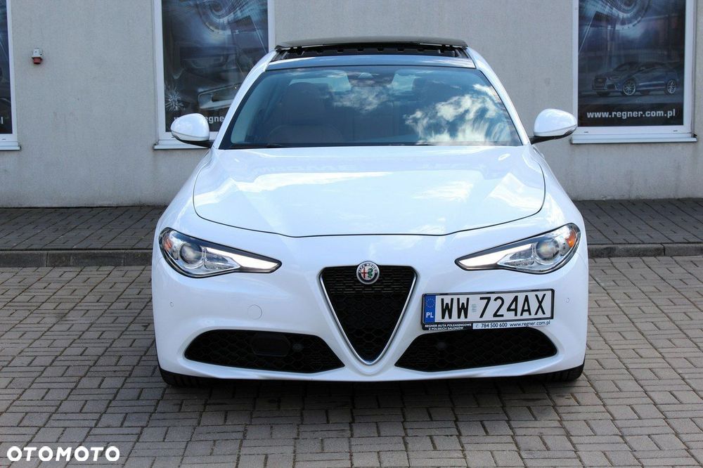 Alfa Romeo Giulia - 2