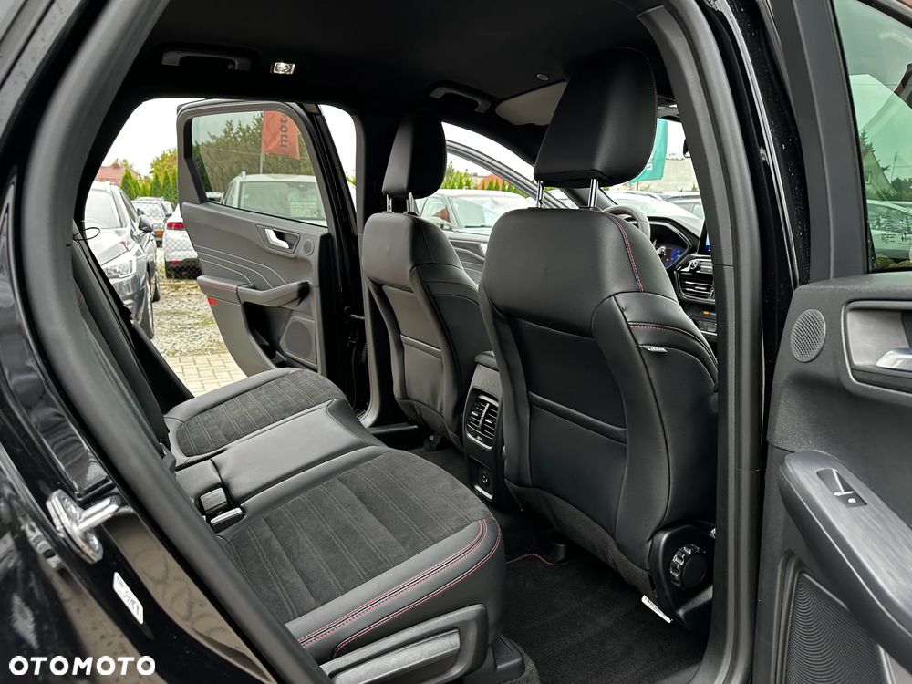 Ford Kuga - 23