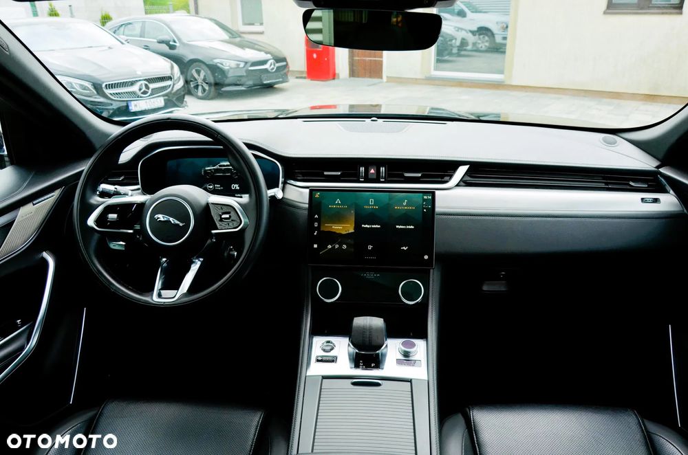 Jaguar F-Pace 2.0 P400e PHEV AWD R-Dynamic HSE - 24