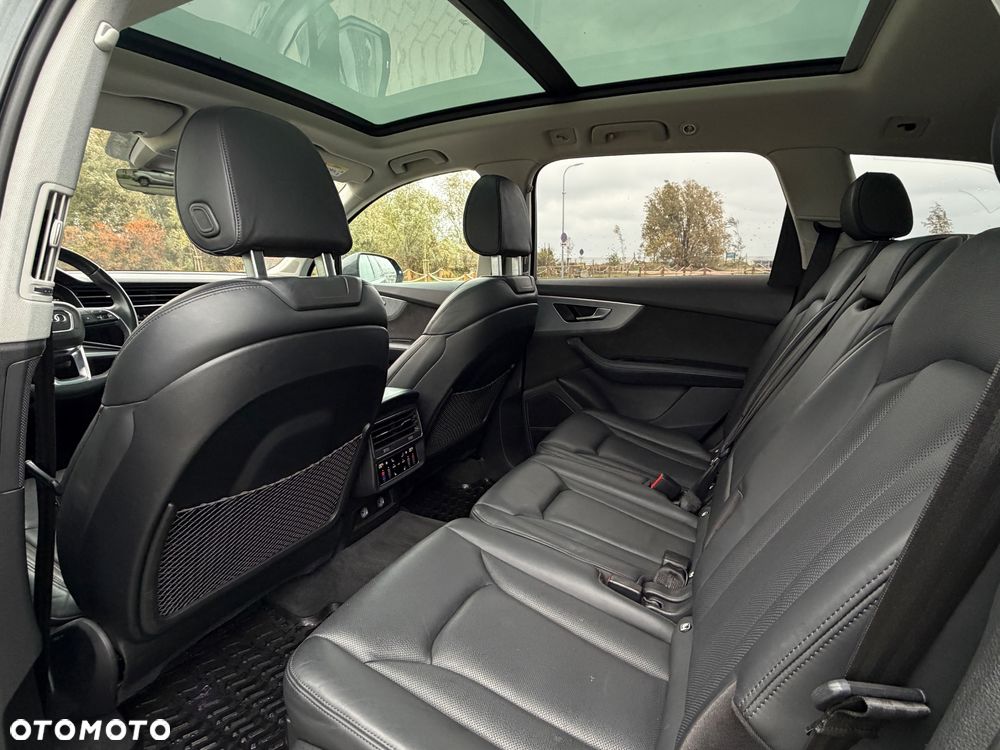 Audi Q7 - 12