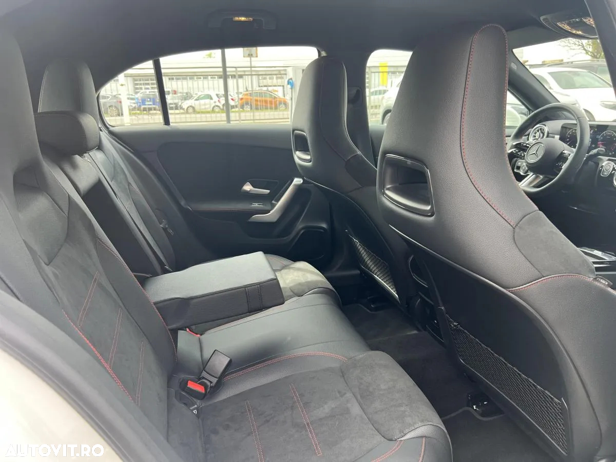 Mercedes-Benz A 180 MHEV 7G-DCT - 12