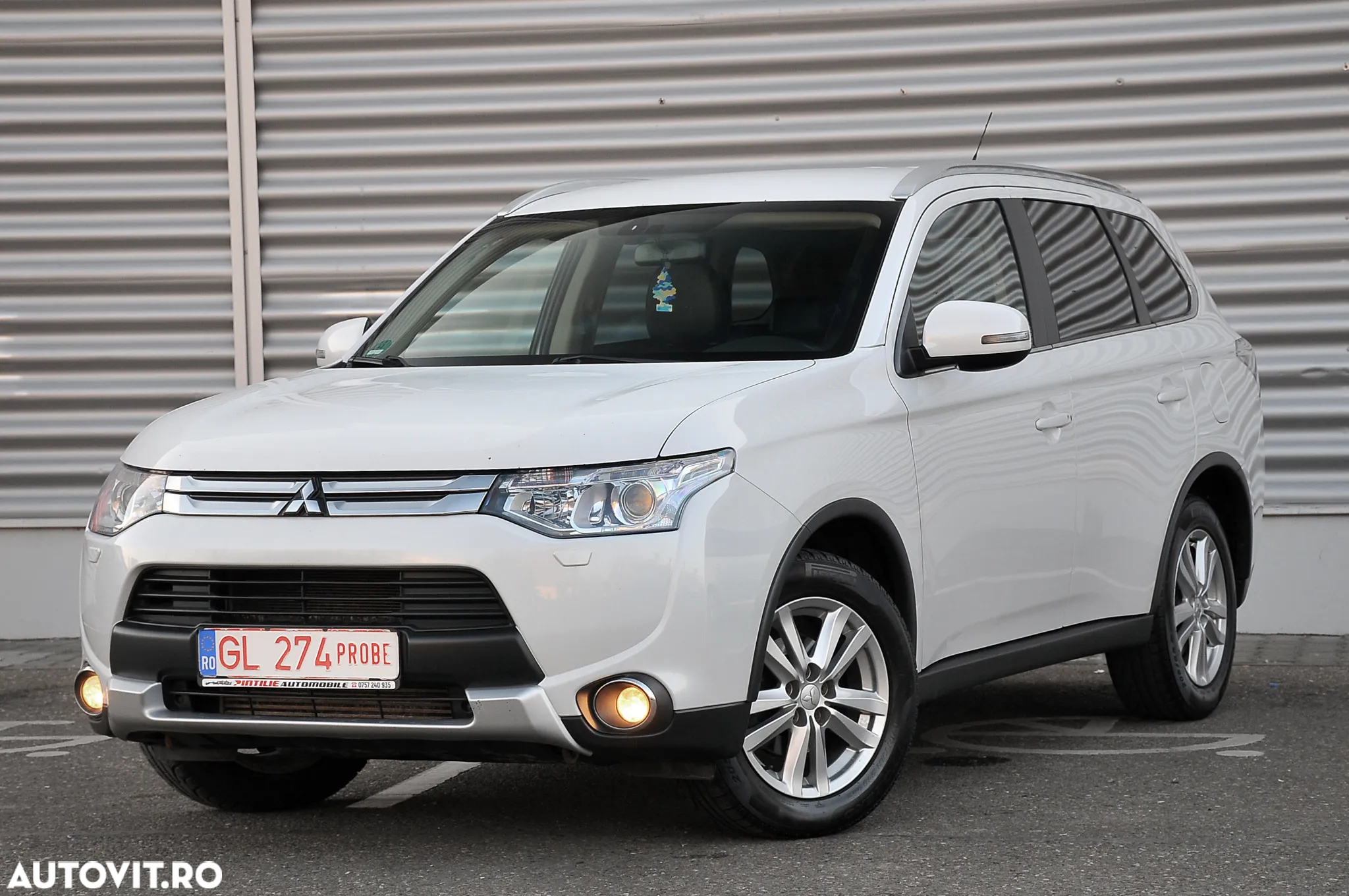 Mitsubishi Outlander 2.2 DI-D 4WD Intense - 9