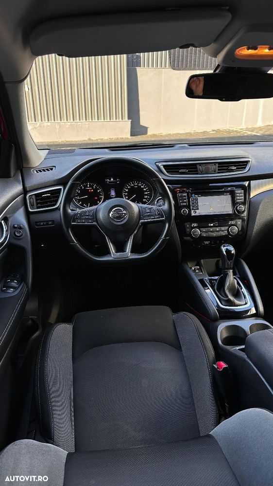 Nissan Qashqai 1.2 DIG-T Xtronic TEKNA+ - 27