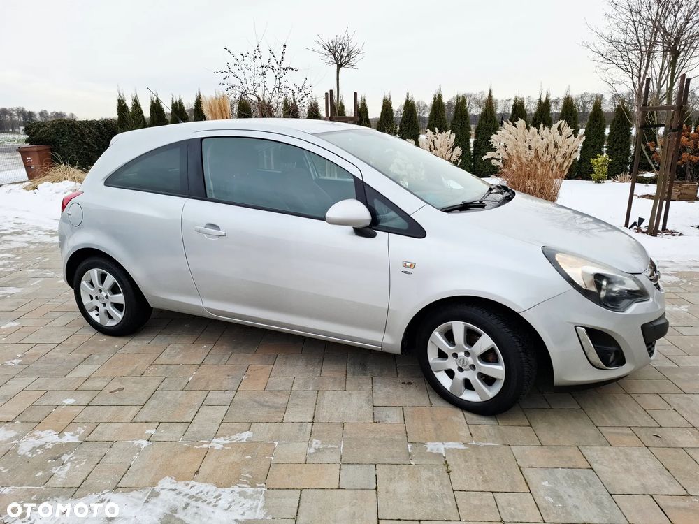Opel Corsa 1.4 16V Satellite - 23