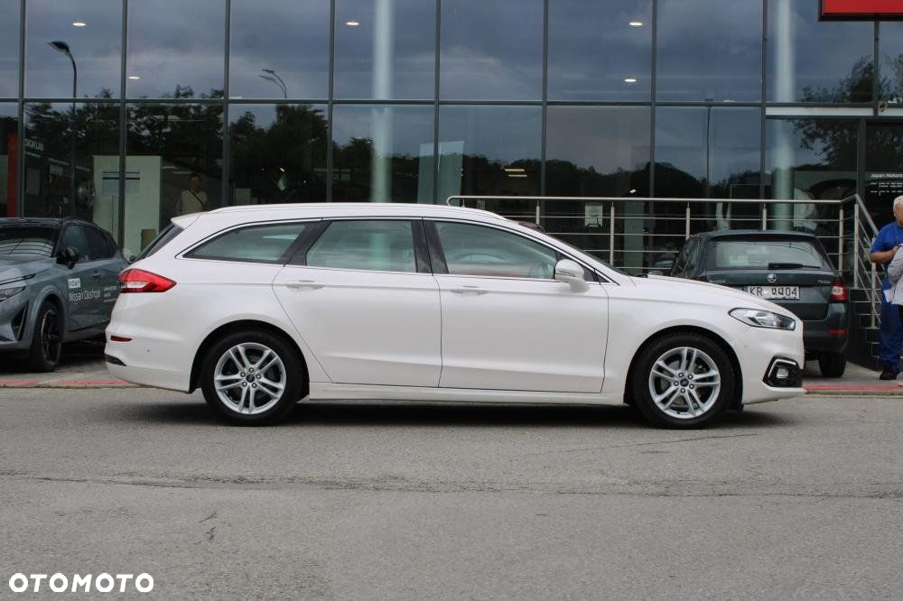 Ford Mondeo - 4