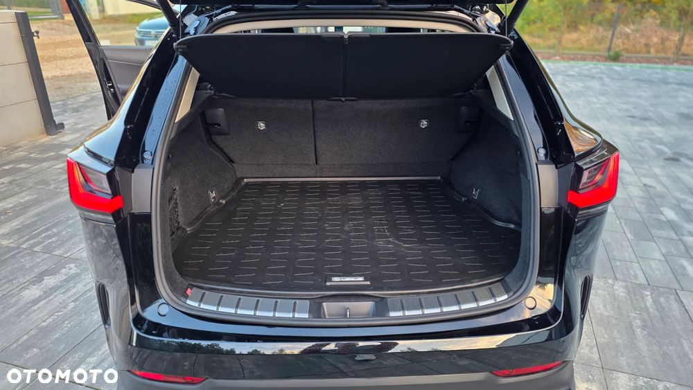 Lexus NX 350h Prestige 2WD - 36