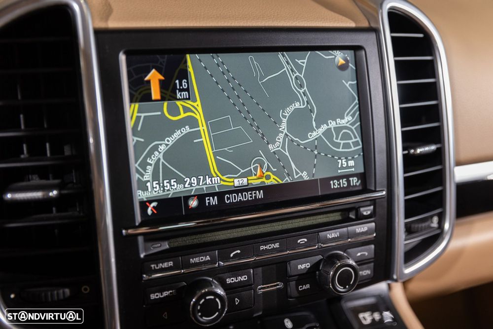 Porsche Cayenne - 13