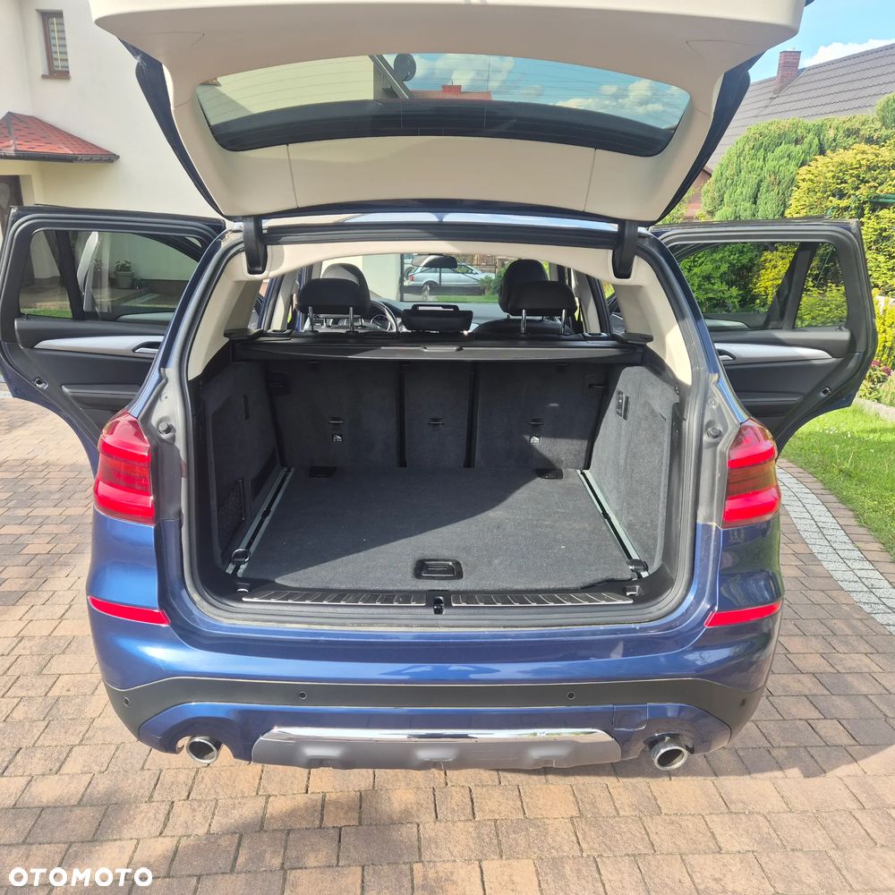 BMW X3 sDrive18d MHEV Business Edition - 17