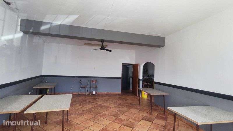 Loja com 130 m2 entre Loulé e Almancil - Grande imagem: 2/12
