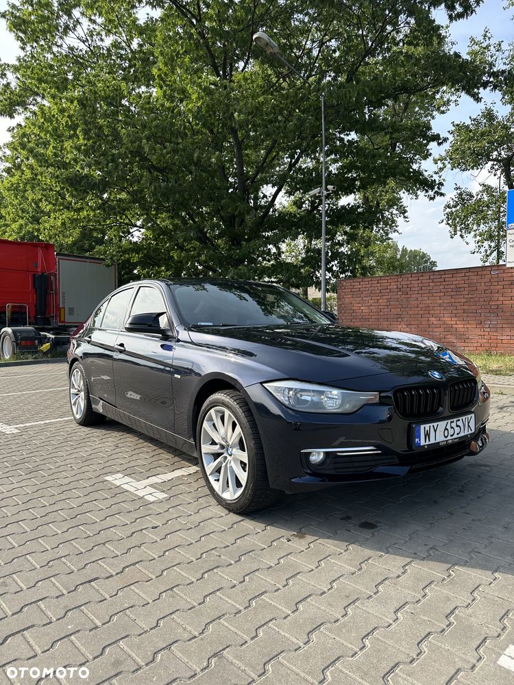 BMW Seria 3 318d Luxury Line - 1