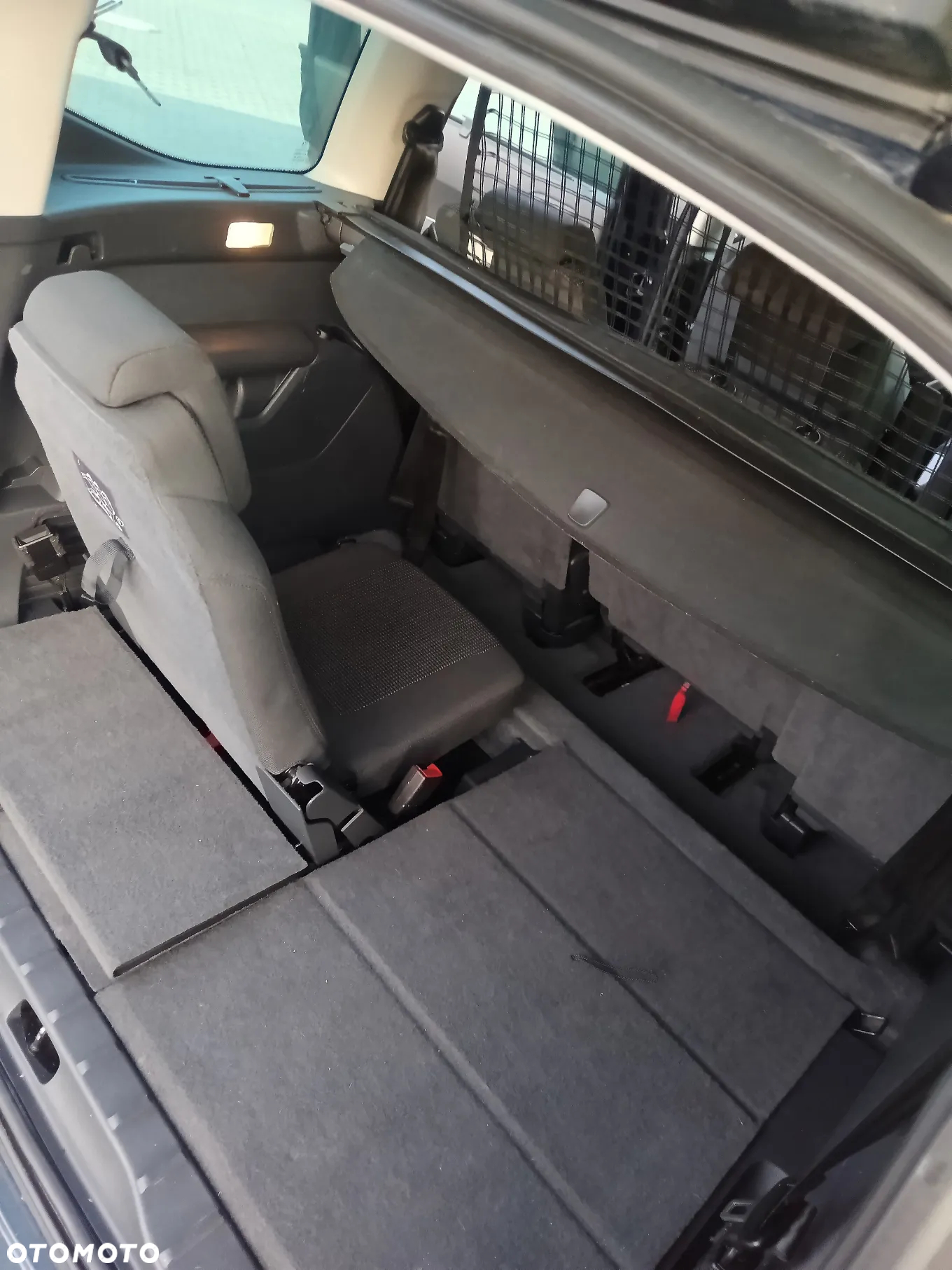 Peugeot 5008 - 10