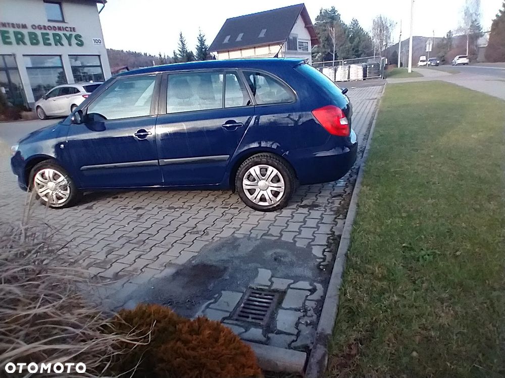 Skoda Fabia 1.2 TSI Active - 4