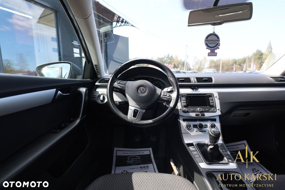 Volkswagen Passat - 7