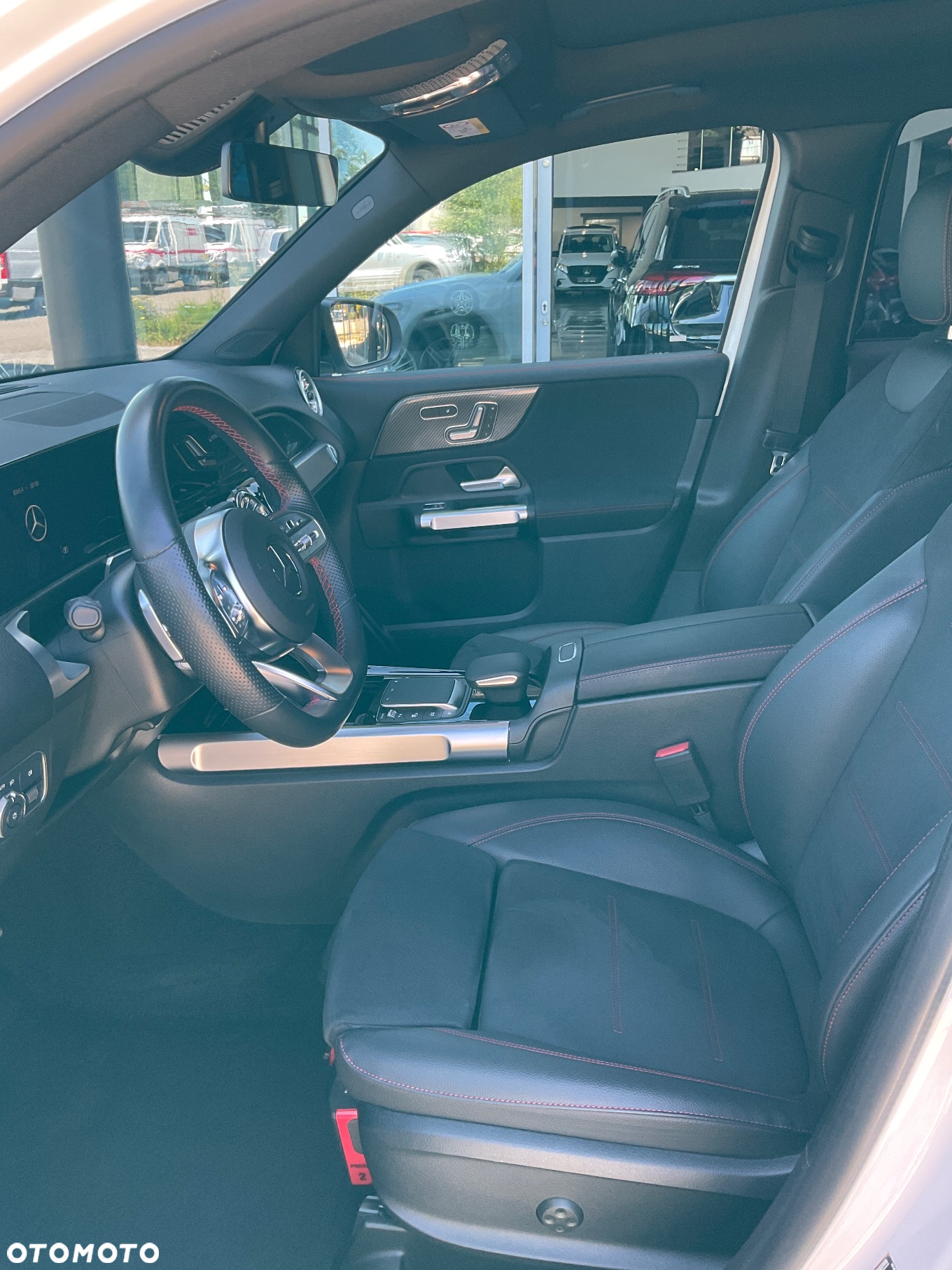 Mercedes-Benz GLB 200 AMG Line 7G-DCT - 10