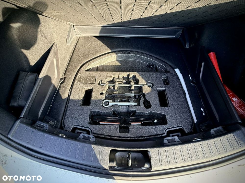 Toyota Corolla - 16