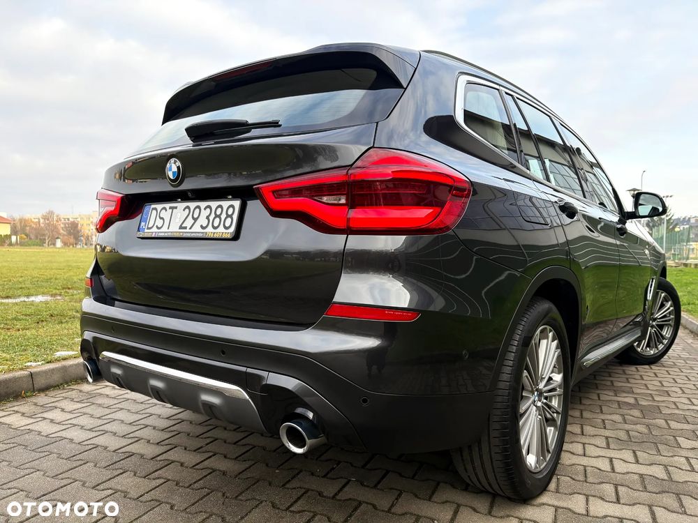 BMW X3 xDrive20d Luxury Line - 24
