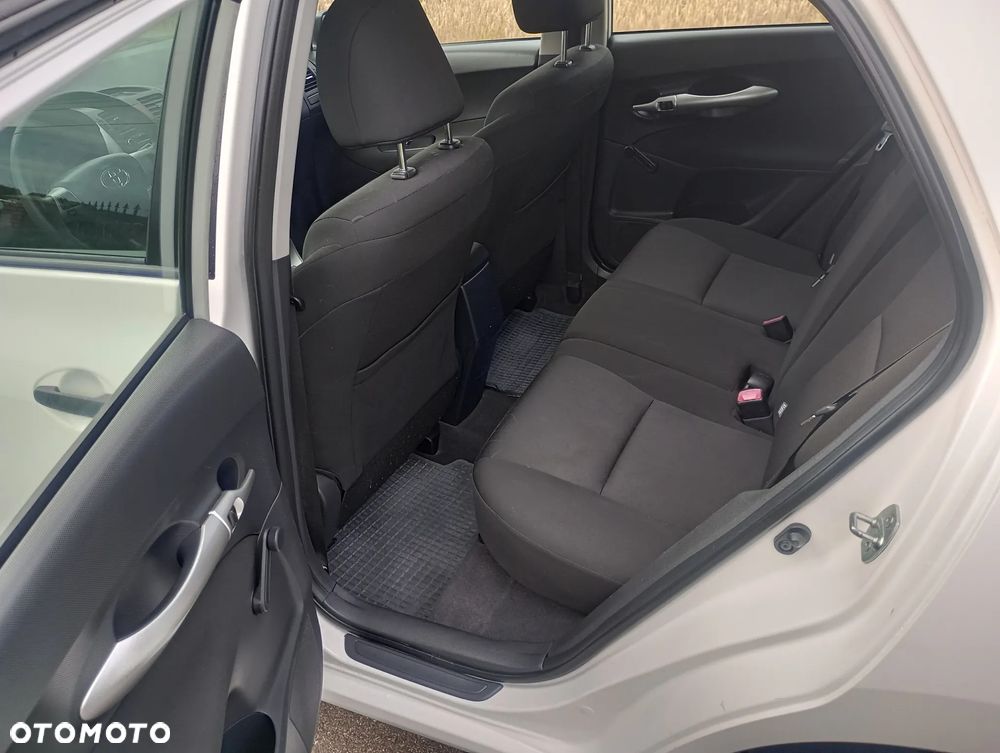 Toyota Auris 1.33 Dual-VVT-i Life - 9