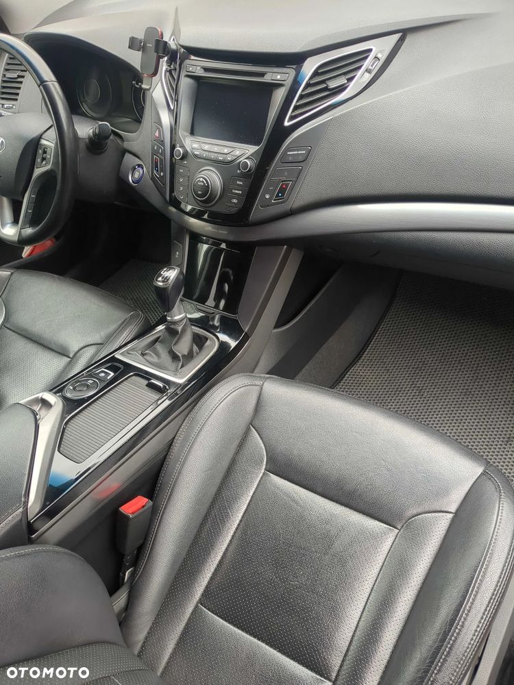 Hyundai i40 Kombi blue 1.7 CRDi Premium - 10