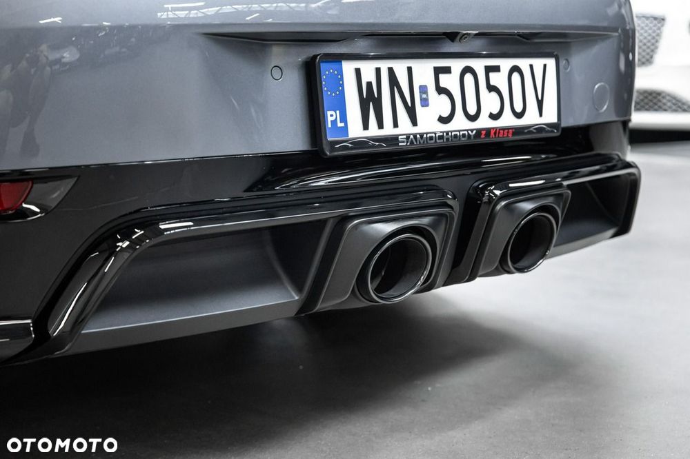 Porsche 911 Targa 4 GTS PDK - 23