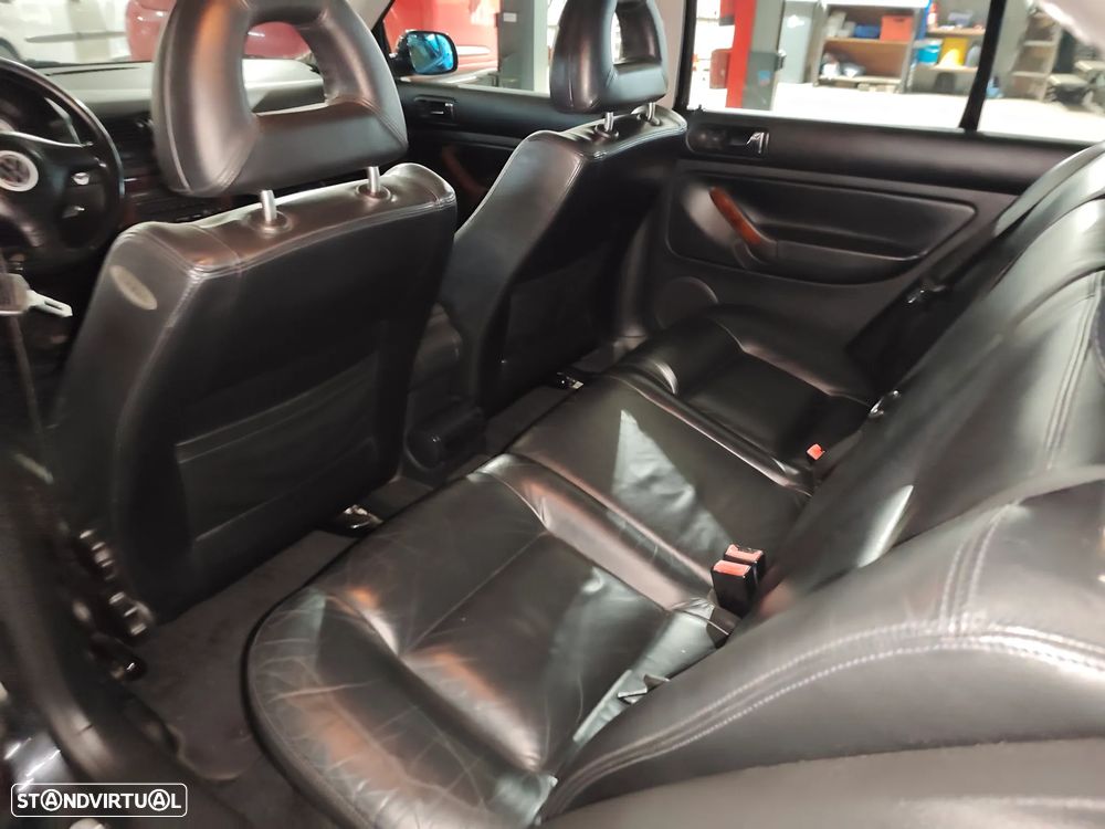 VW Bora 1.9 TDi Highline - 8