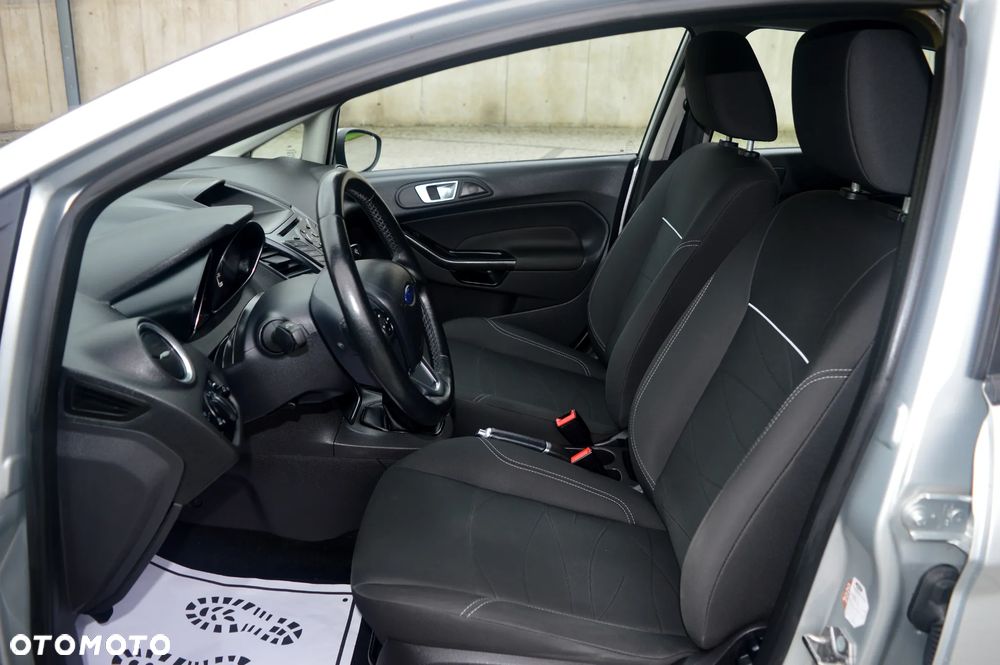 Ford Fiesta - 9