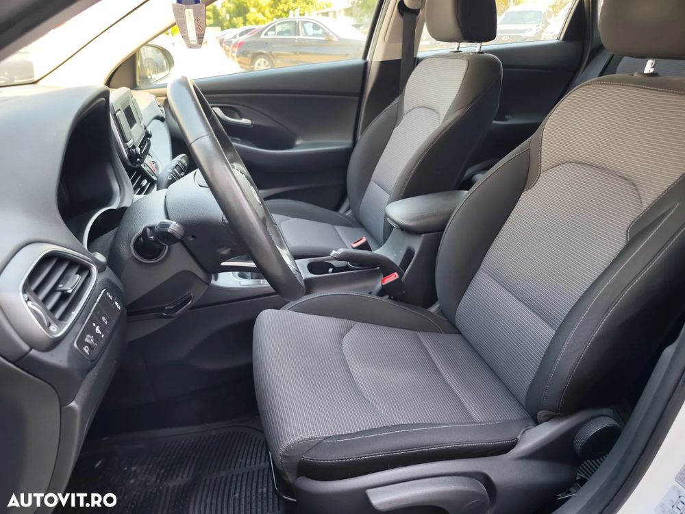 Hyundai i30 1.5 110CP 5DR M/T Comfort - 13