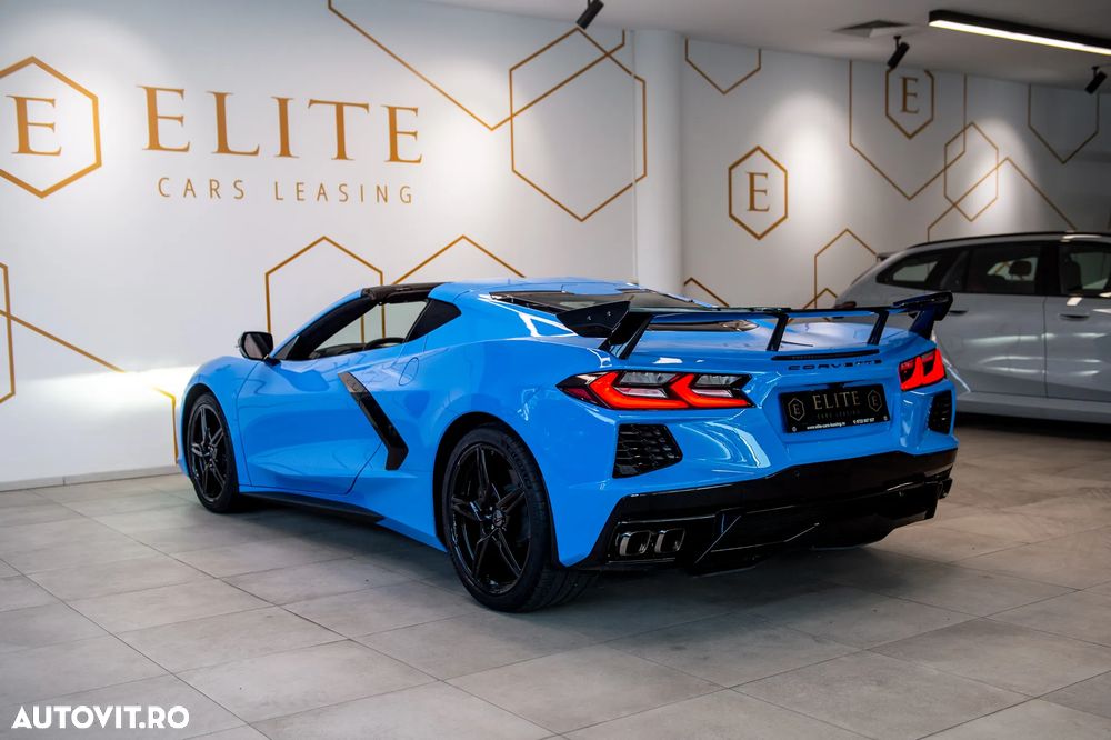 Chevrolet Corvette - 10