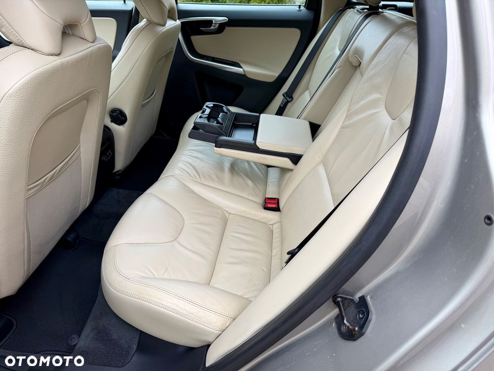 Volvo XC 60 - 14