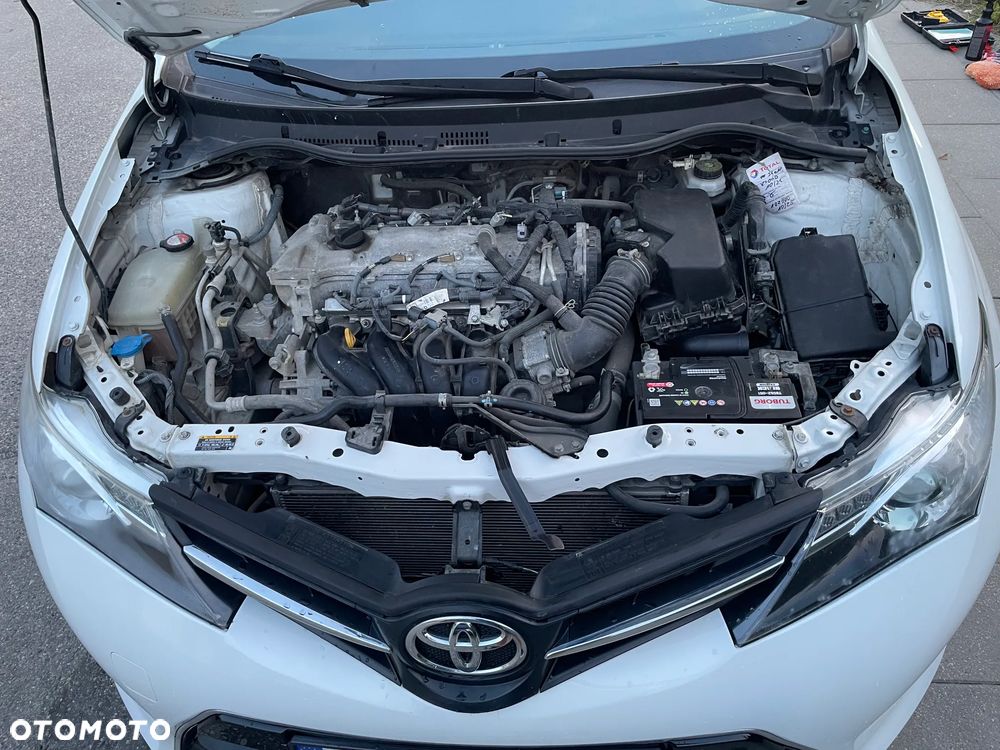 Toyota Auris 1.6 Valvematic Comfort - 19