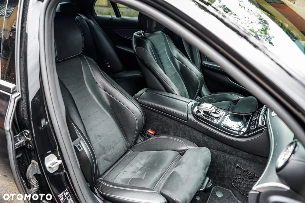 Mercedes-Benz Klasa E 220 d 9G-TRONIC - 14