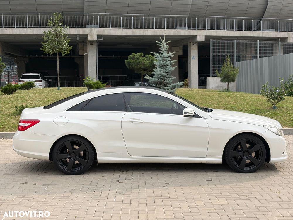 Mercedes-Benz E 220 CDI DPF BlueEFFICIENCY 7G-TRONIC Avantgarde - 3