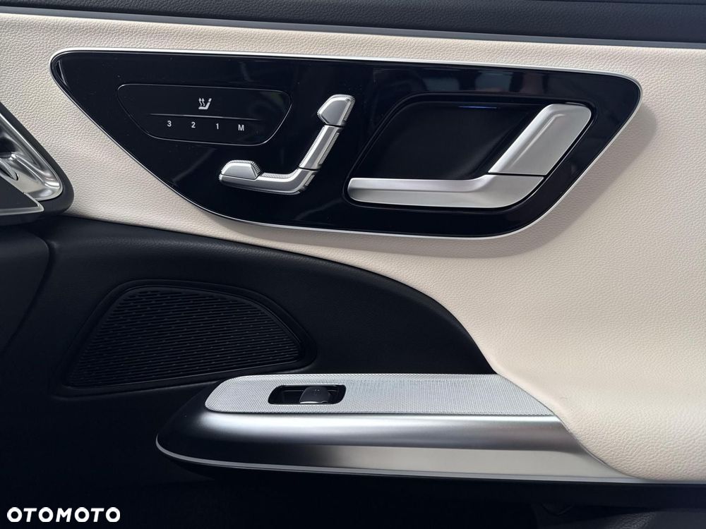 Mercedes-Benz Klasa E - 18