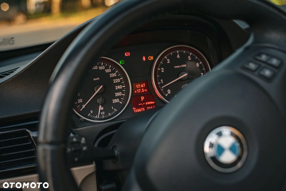 BMW Seria 3 325i Cabrio - 5