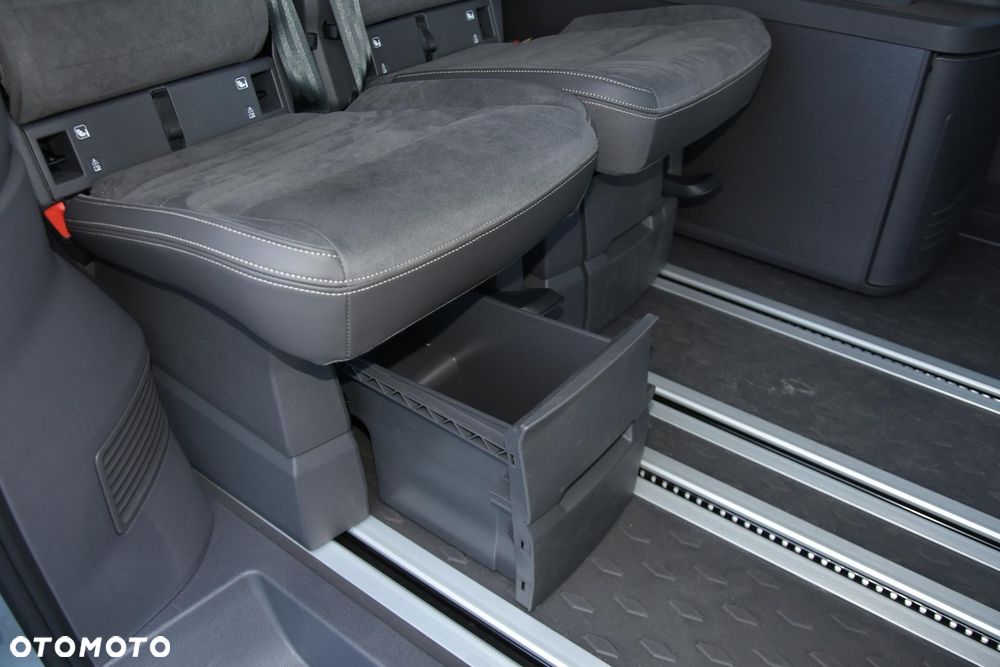 Volkswagen California - 17