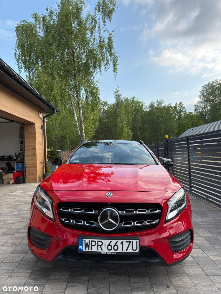 Mercedes-Benz GLA 220 4-Matic AMG Line - 3