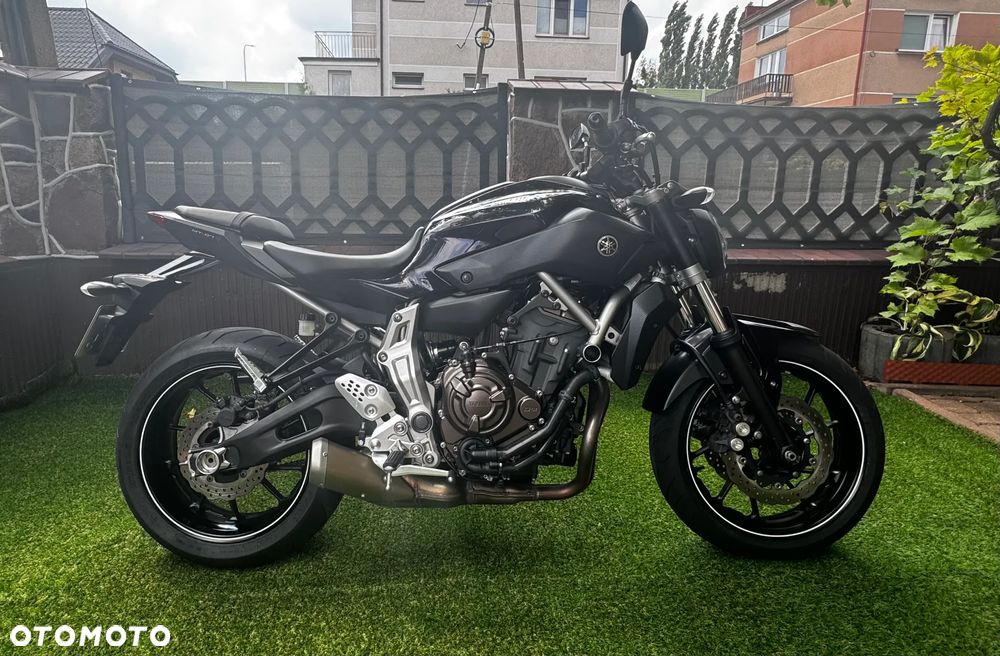 Yamaha MT - 7